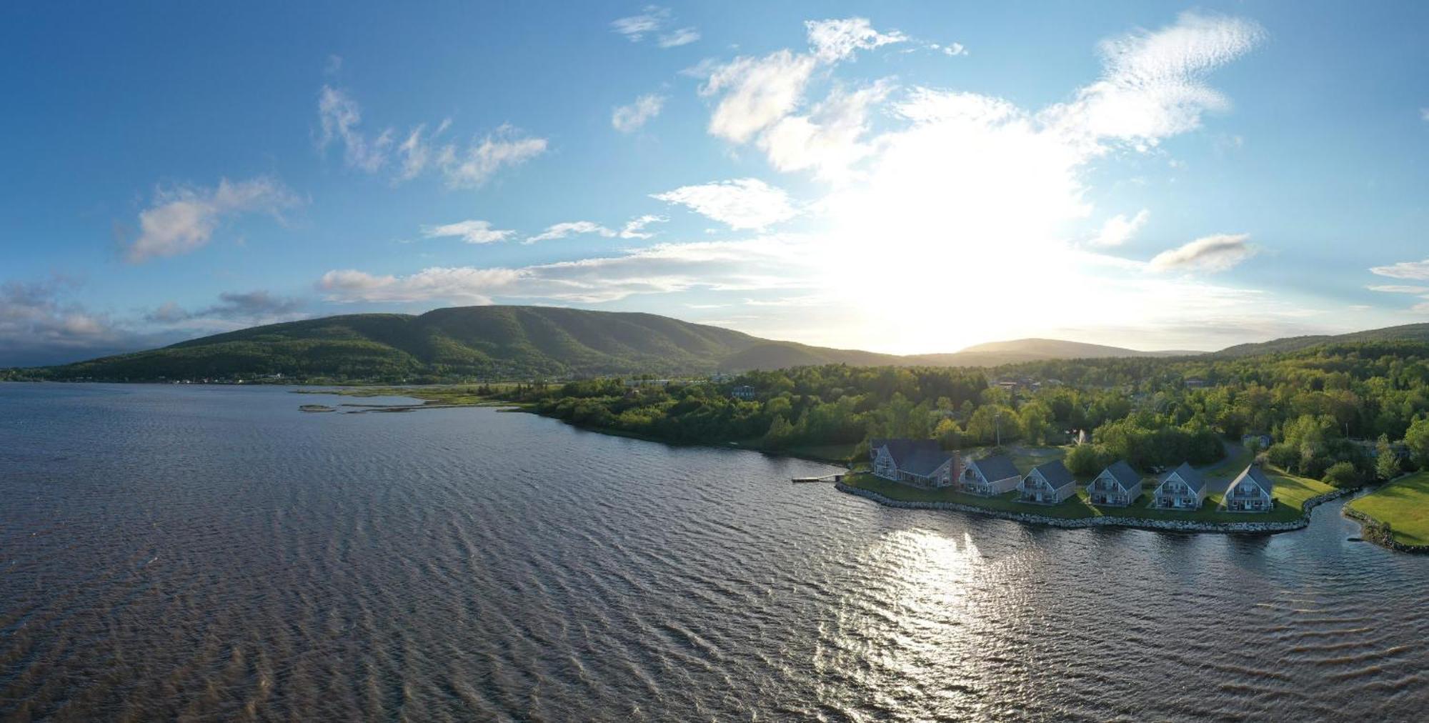 Keltic Quay Cottages & Bayfront Lodge Whycocomagh Dış mekan fotoğraf